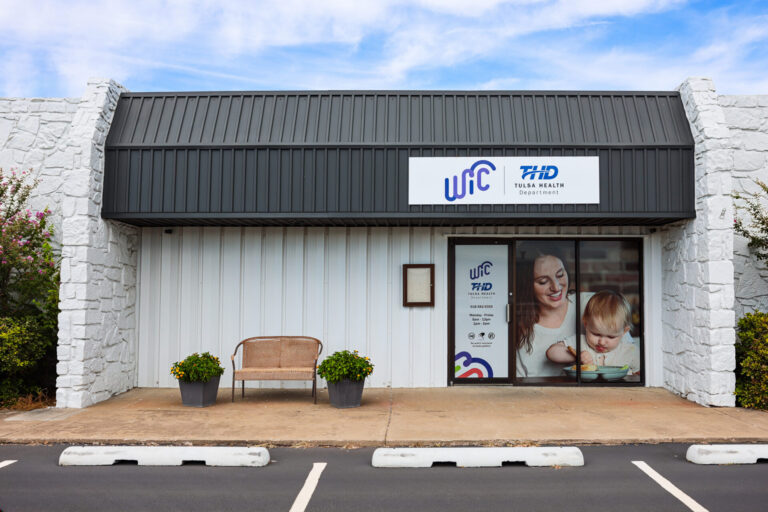 Front door entrance to the Owasso WIC location